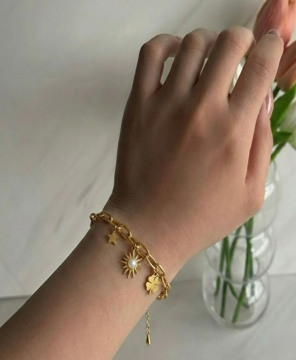 Charm bracelet