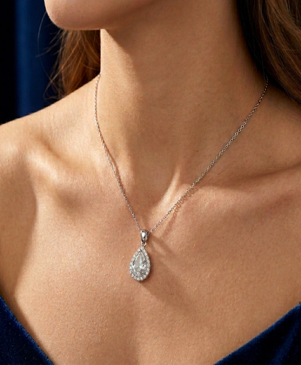 Silver teardrop necklace